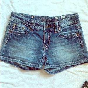 Miss Me jean shorts  🦋